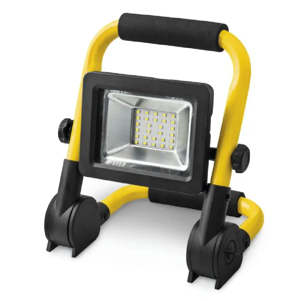 PROYECTOR LED SOPORTE PLEGABLE MATEL IP65 20W FRÍA · Alfa Dyser